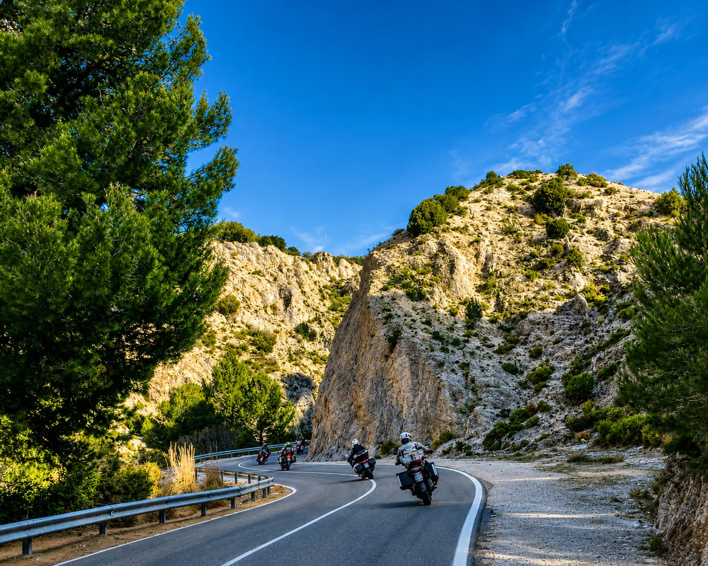 Le strade che attraversano il deserto