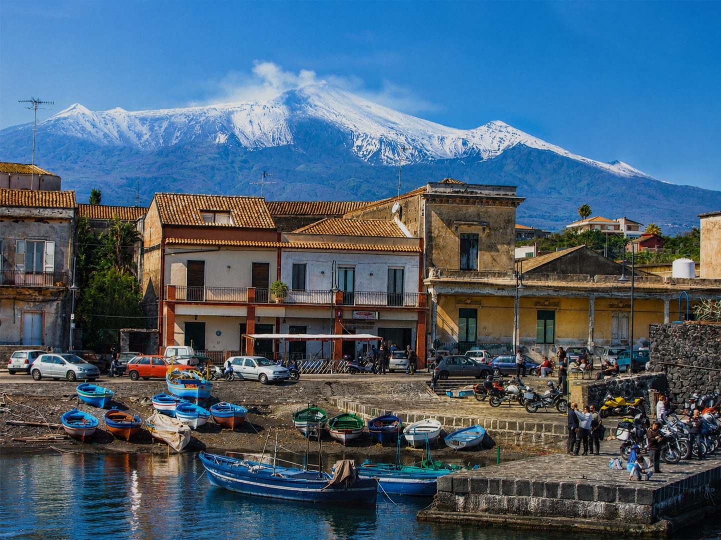 Pozzillo, borgo di pescatori sotto l'Etna