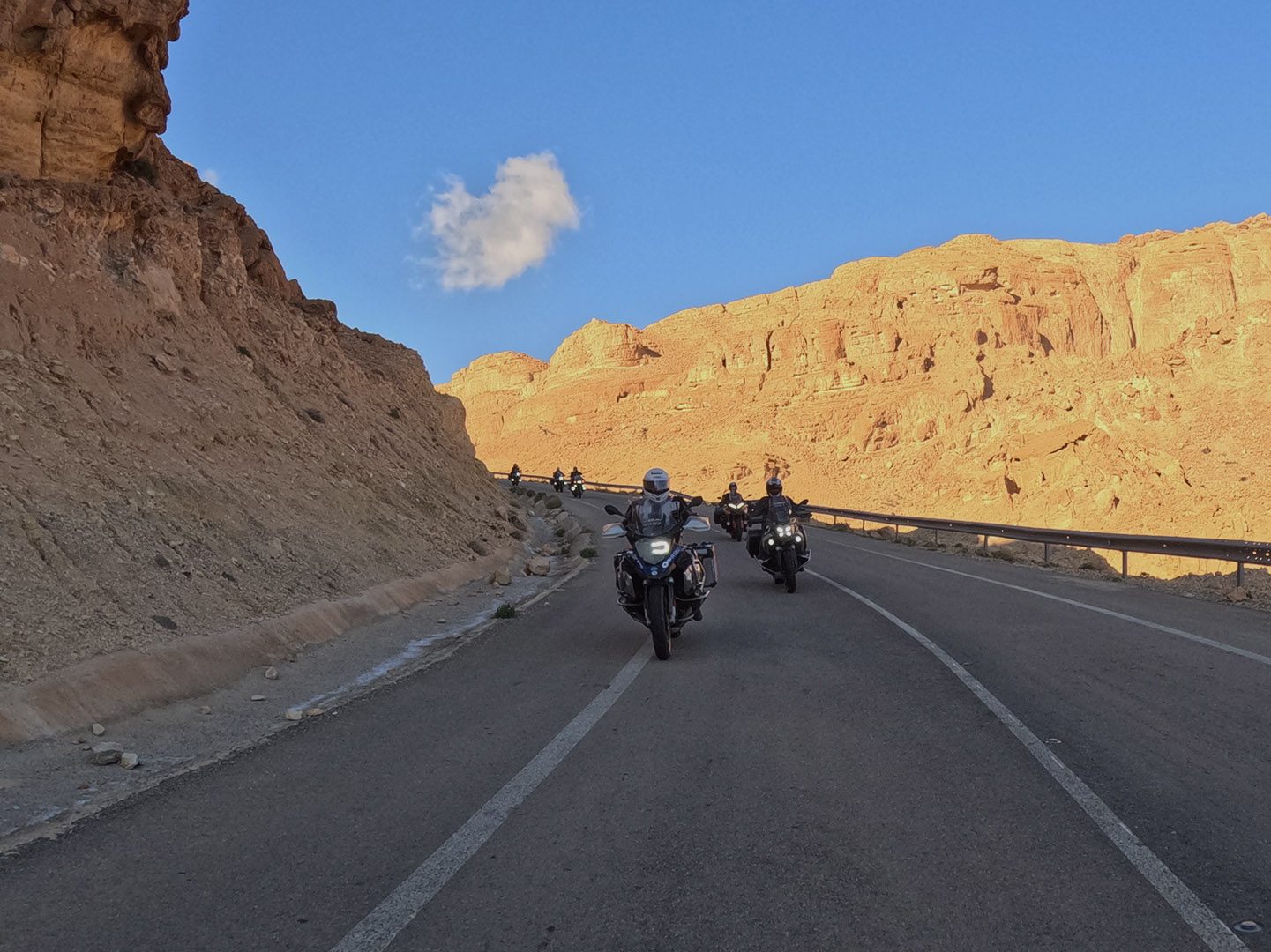 Tra le rocce del deserto