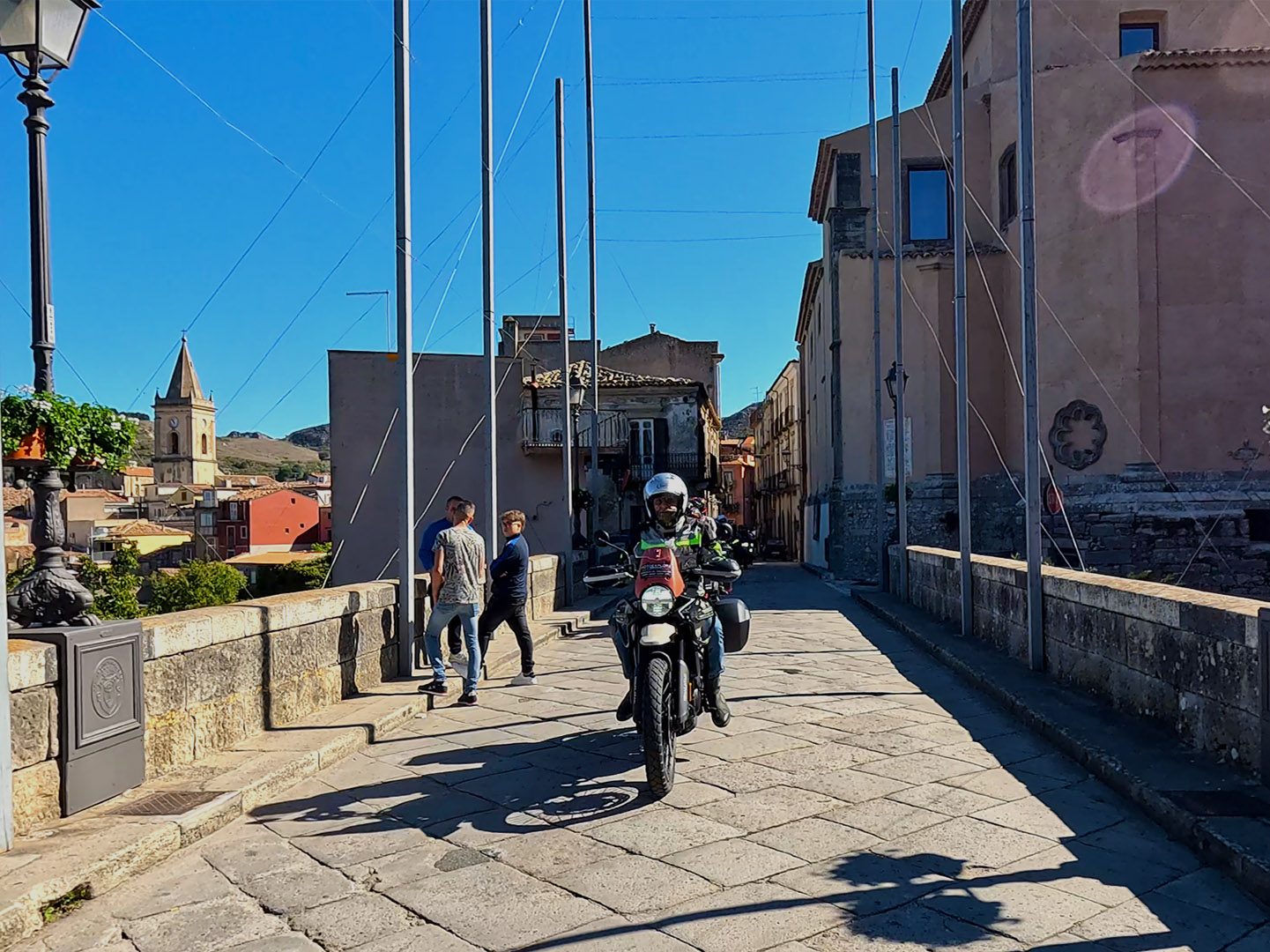 Il borgo medievale tra le Peloritane