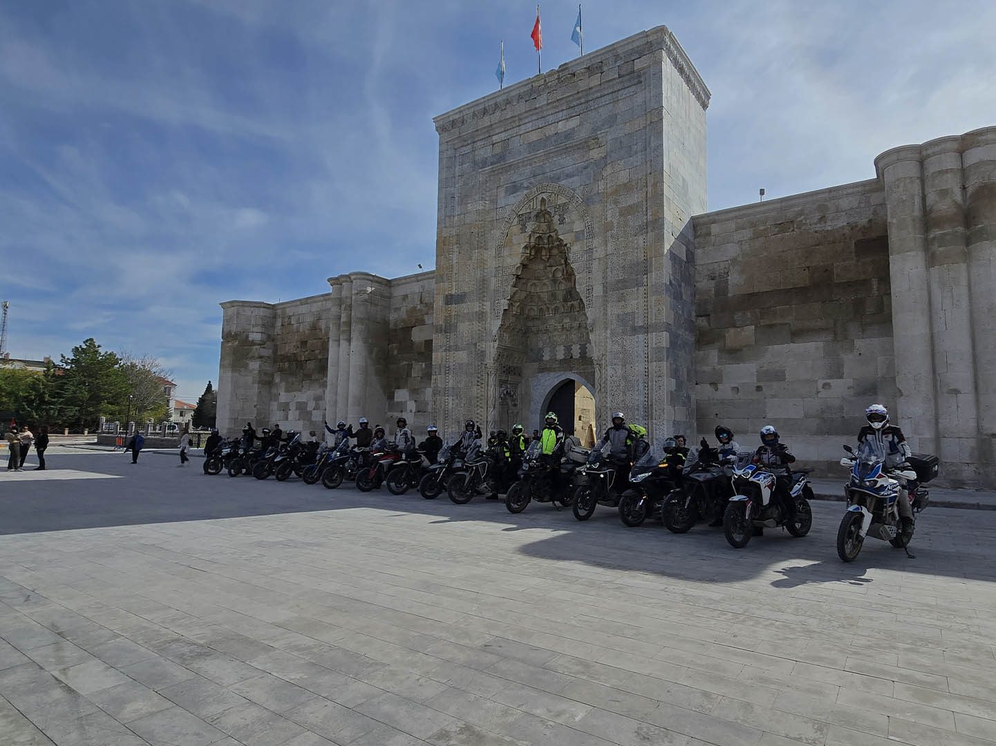 Un caravanserraglio lungo l'antica via della seta